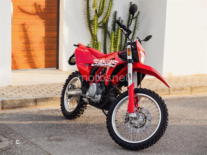 KTM 690 Enduro R - Vista 15