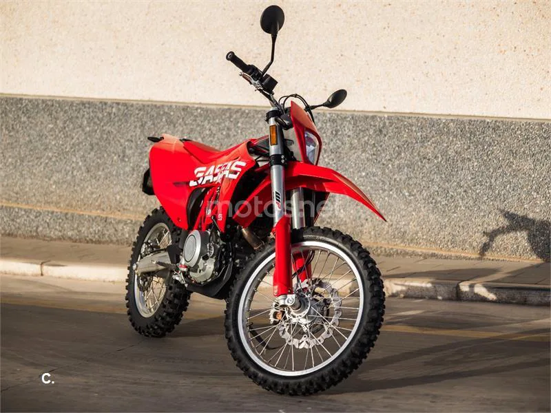 KTM 690 Enduro R - Vista 24