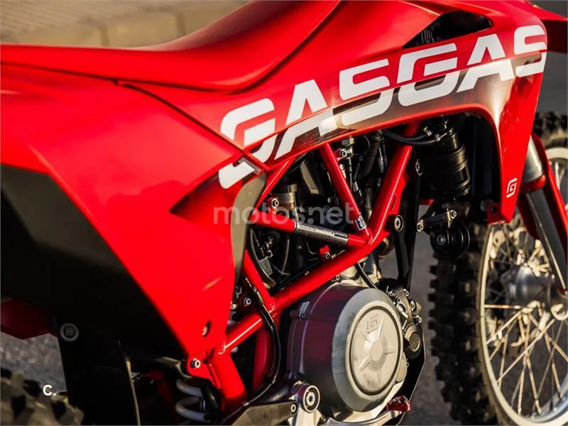 KTM 690 Enduro R - Vista 6