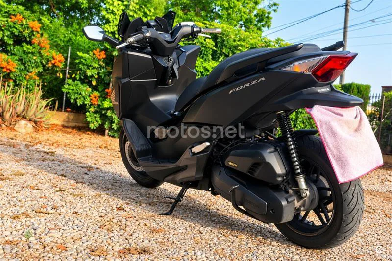 Honda Forza 125 - Vista 3