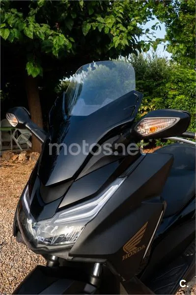 Honda Forza 125 - Vista 5