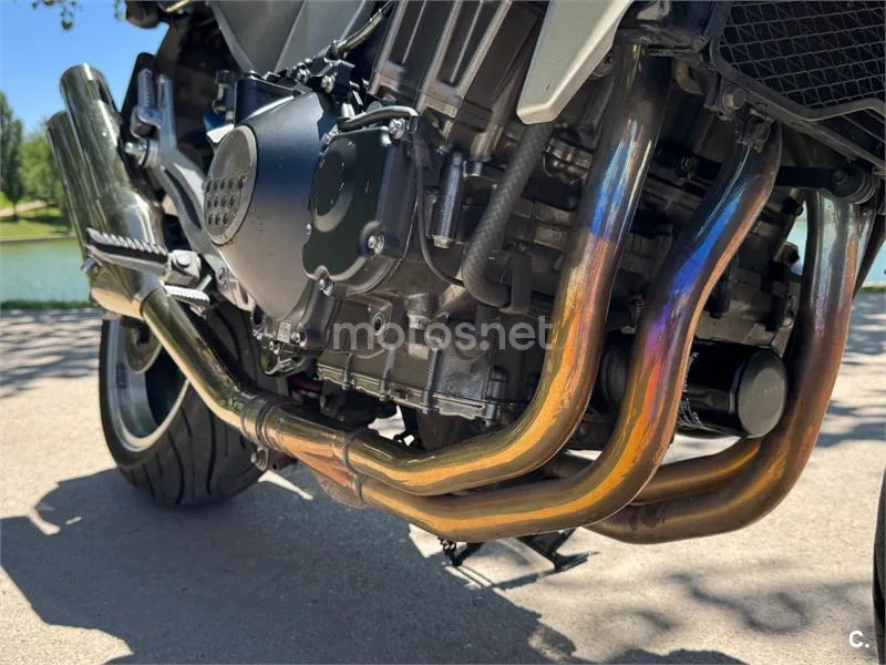 Kawasaki Z1000 - Vista 17