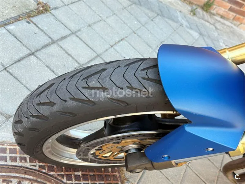 Kawasaki Z1000 - Vista 24
