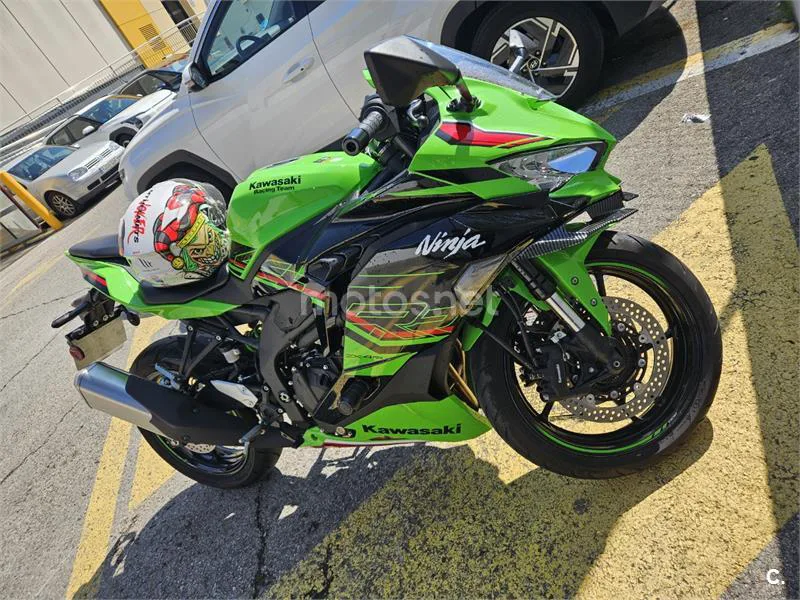 Kawasaki Ninja ZX-4RR - Vista 4