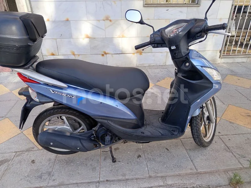 Honda Vision 110 - Vista 5