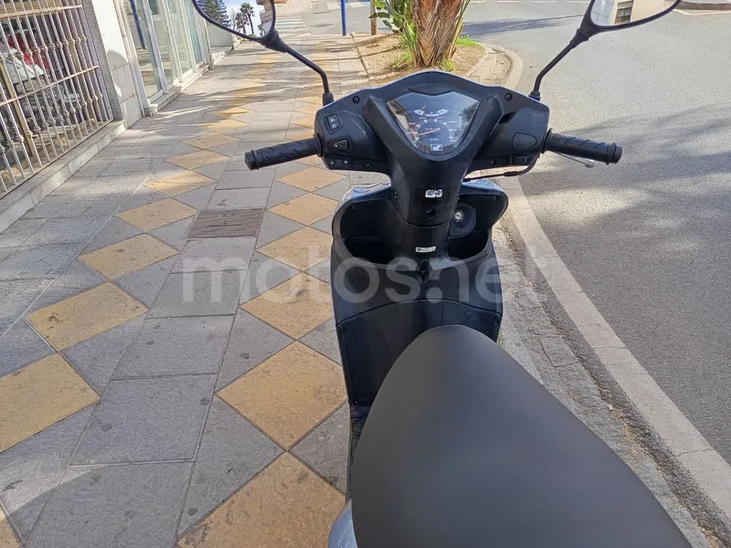 Honda Vision 110 - Vista 6