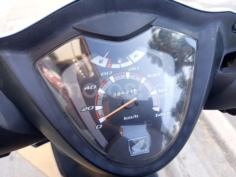 Honda Vision 110 - Vista 7