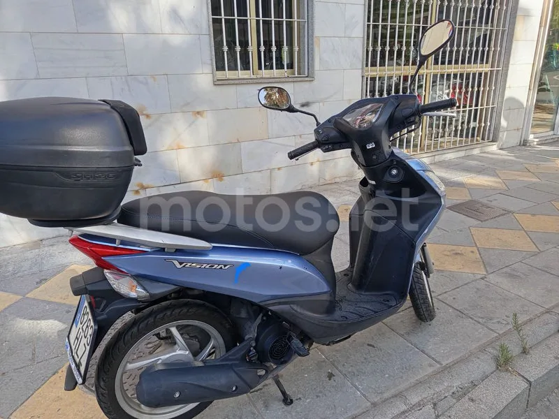 Honda Vision 110 - Vista 8