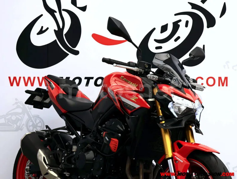 Kawasaki Z900 - Vista 4