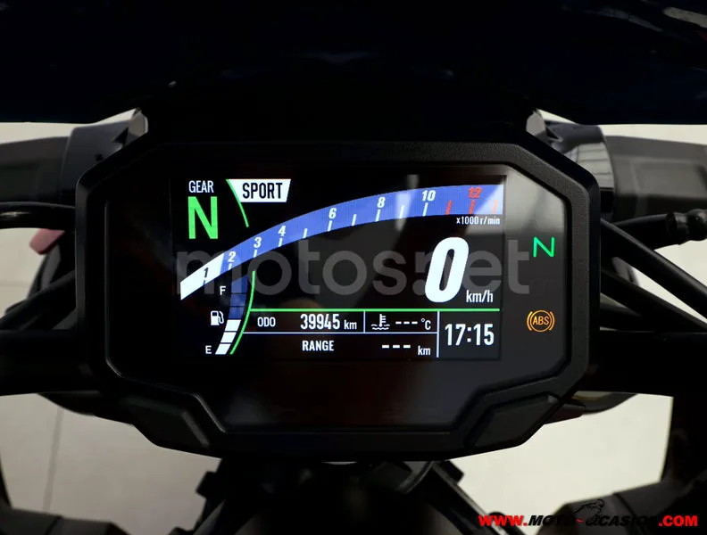 Kawasaki Z900 - Vista 6