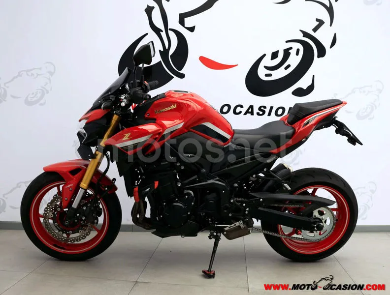 Kawasaki Z900 - Vista 7