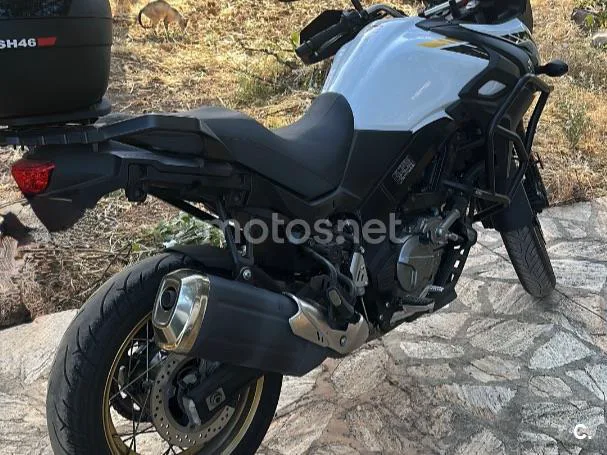 Suzuki V-Strom 650 - Vista 5