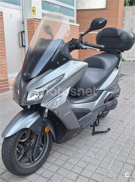 Kymco Grand Dink 125 - Vista 3