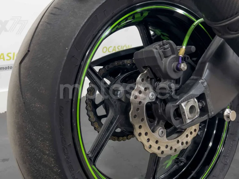 Kawasaki Ninja ZX-6R - Vista 11