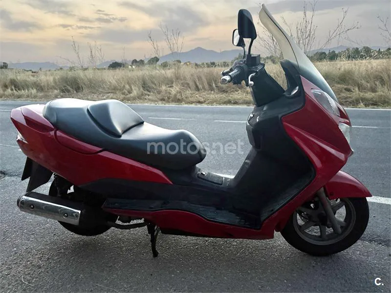 Suzuki Burgman 125 1150 € 2004 Alicante - 2