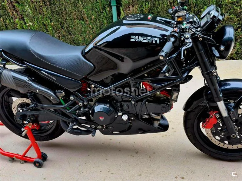 Ducati Monster 900 Dark - Vista 3
