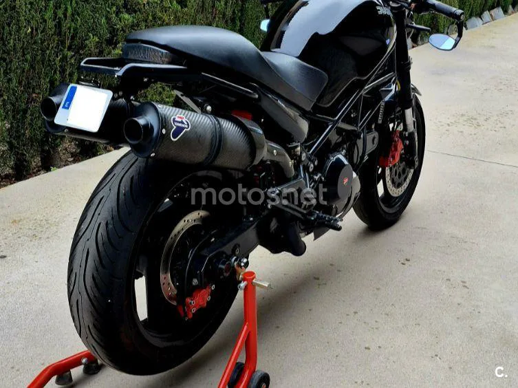 Ducati Monster 900 Dark - Vista 4