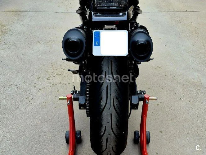 Ducati Monster 900 Dark - Vista 5