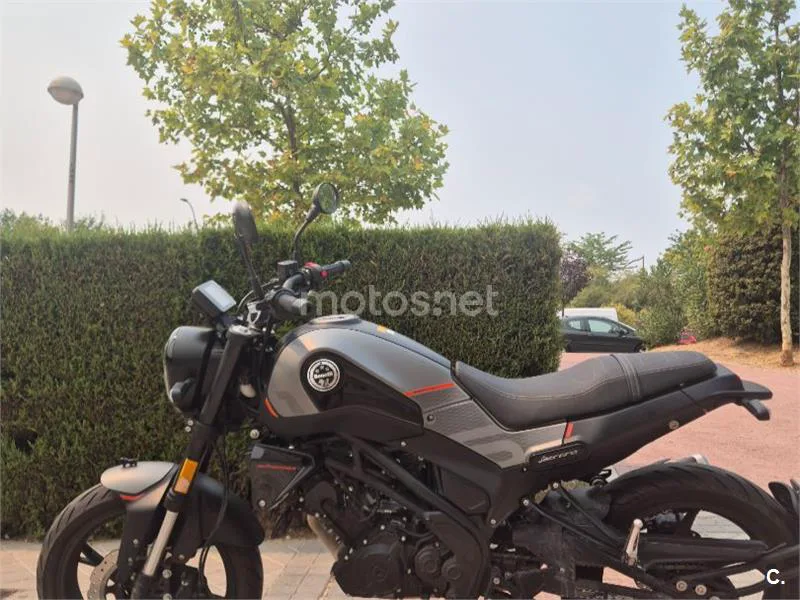Benelli Leoncino 125 - Vista 3