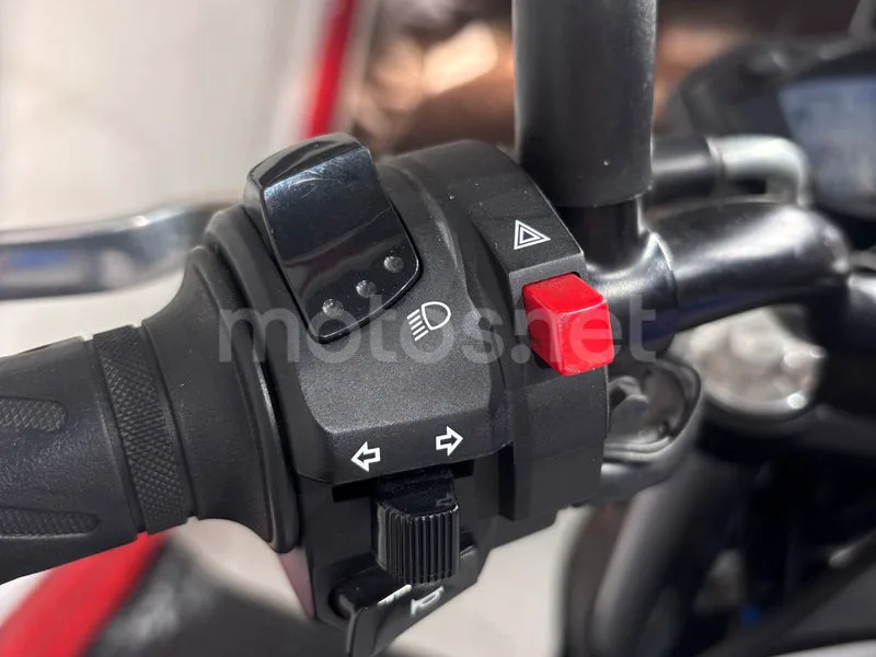 Suzuki SV650 - Vista 13