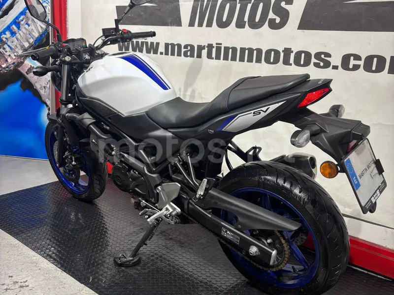 Suzuki SV650 - Vista 4