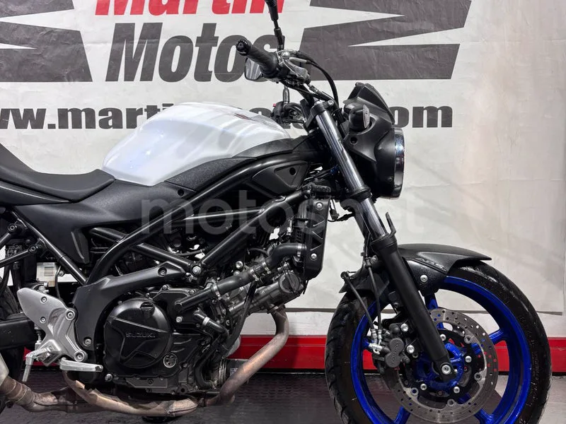 Suzuki SV650 - Vista 8