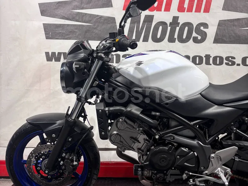 Suzuki SV650 - Vista 9