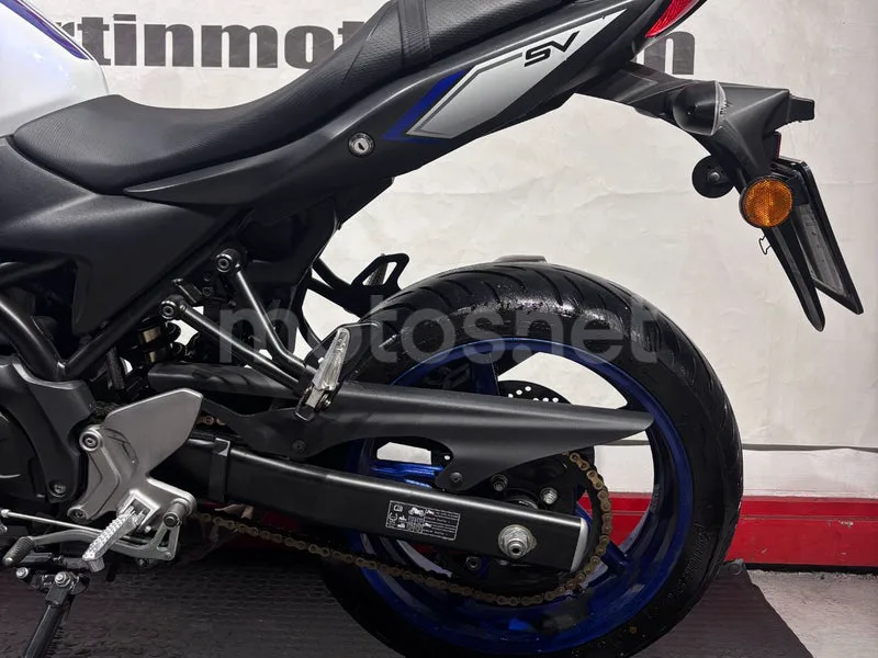 Suzuki SV650 - Vista 10