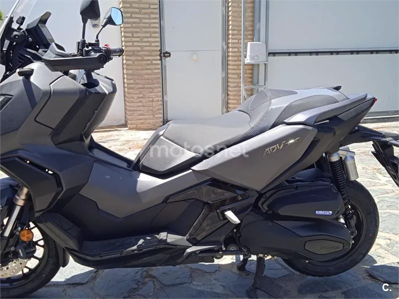 Honda ADV350 - Vista 3