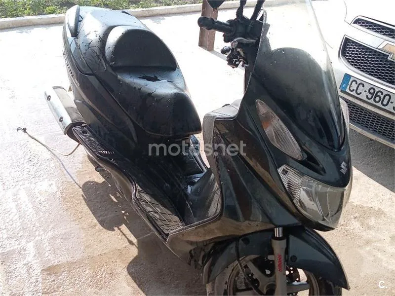 Suzuki Burgman 125 750 € 2004 Sevilla - 2