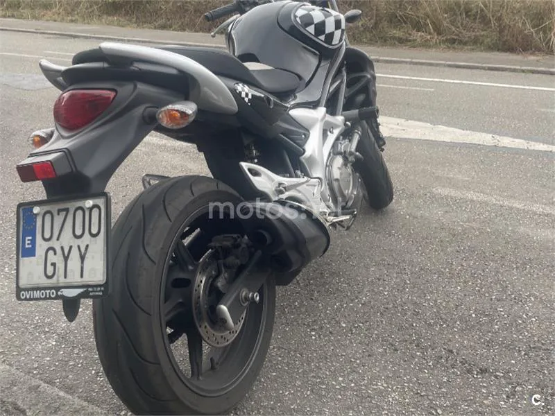 Suzuki Gladius 650 2900 € 2010 Asturias - 1