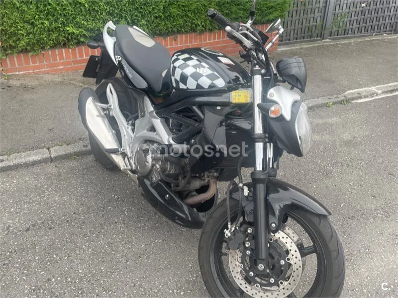 Suzuki Gladius 650 - Vista 3