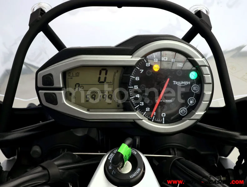 Triumph Tiger Explorer - Vista 6