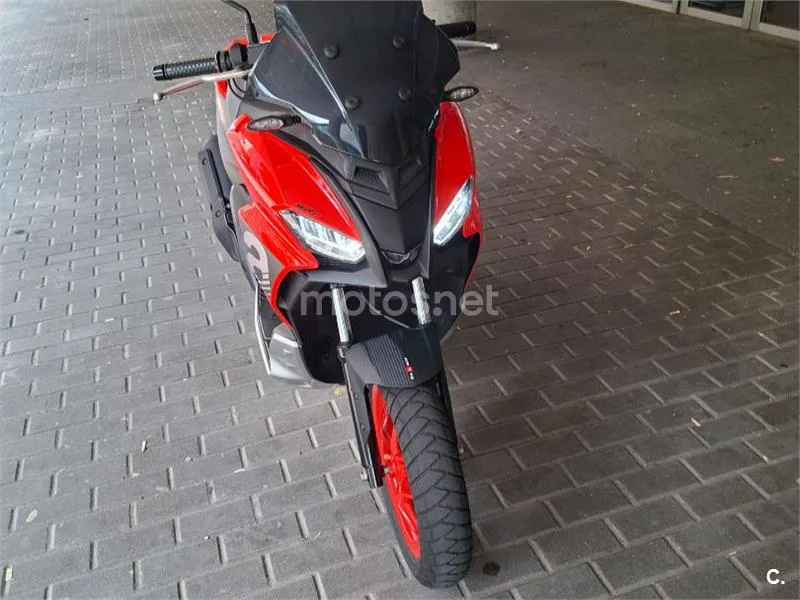 Aprilia SR GT 125 - Vista 5