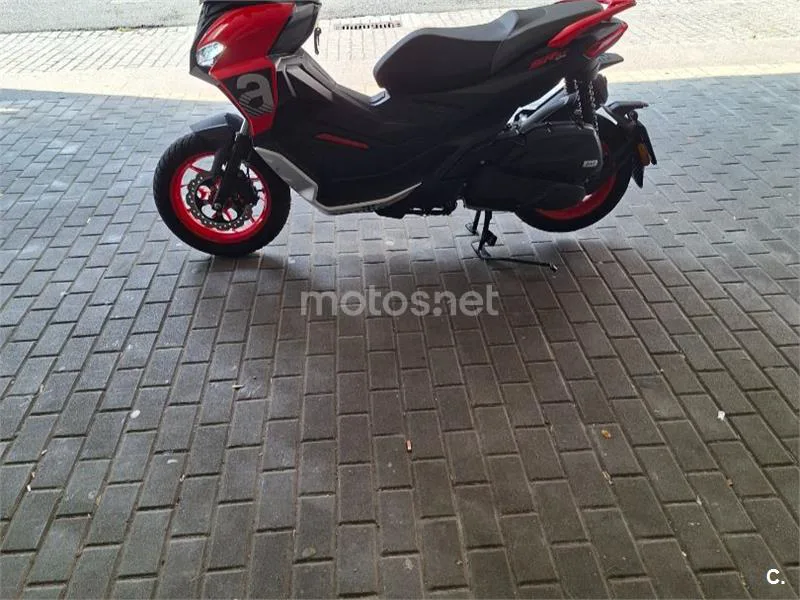 Aprilia SR GT 125 - Vista 6