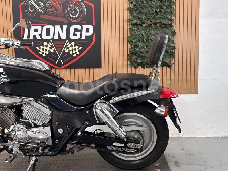 Kymco Venox 250 - Vista 3