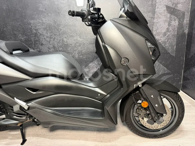 Yamaha XMAX 125 - Vista 12
