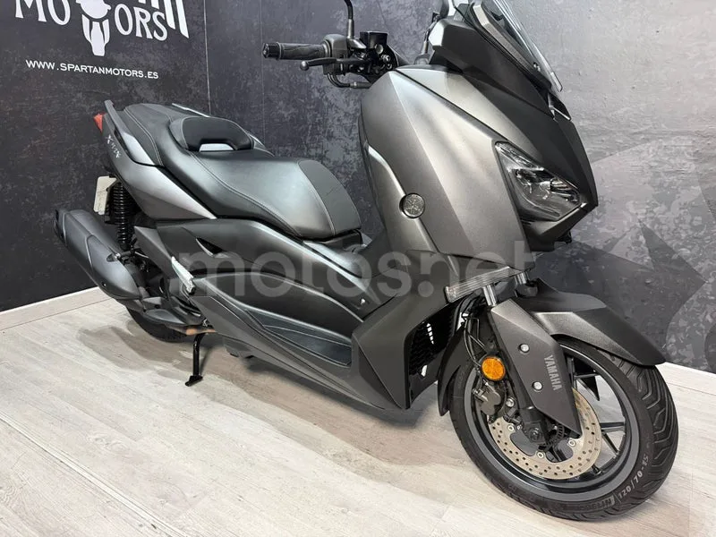 Yamaha XMAX 125 - Vista 6