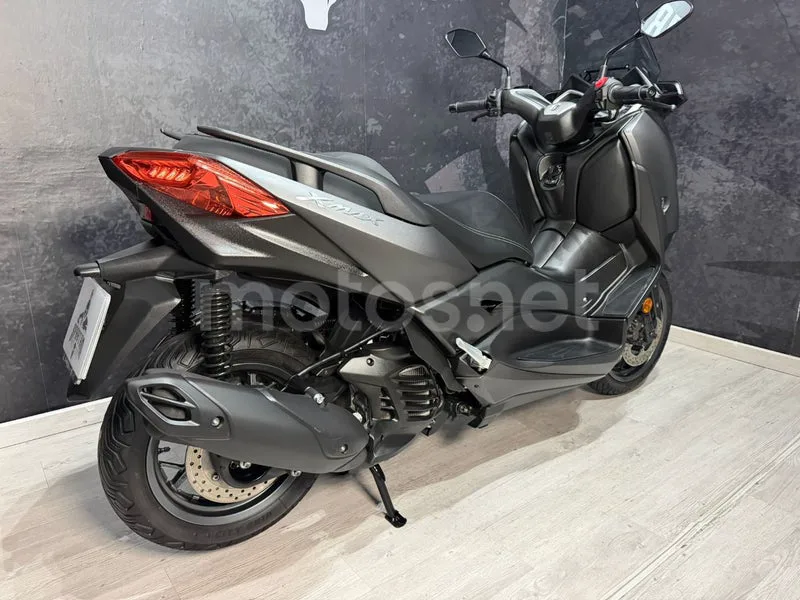 Yamaha XMAX 125 - Vista 8