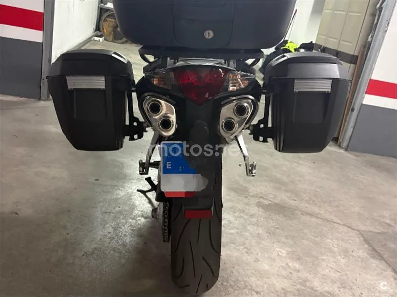 Honda VFR800F - Vista 4