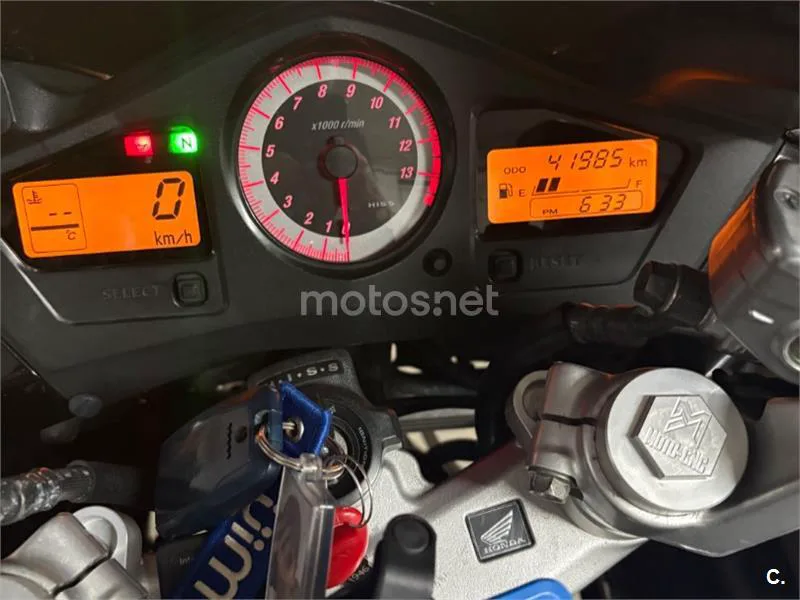 Honda VFR800F - Vista 9