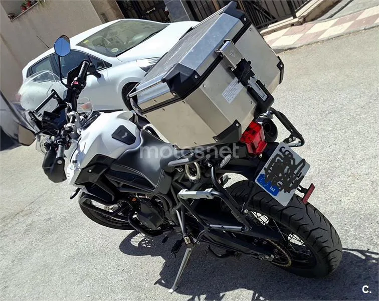 Triumph Tiger 800 XC - Vista 4