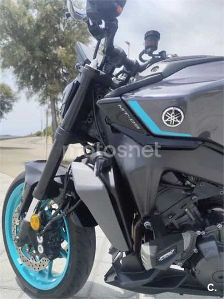 Yamaha MT-09 - Vista 5