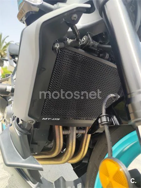 Yamaha MT-09 - Vista 6