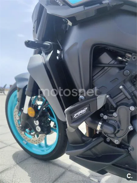Yamaha MT-09 - Vista 7