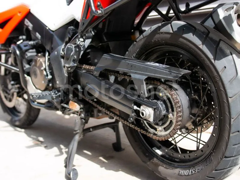 Suzuki V-Strom 1050 - Vista 13