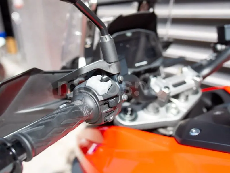 Suzuki V-Strom 1050 - Vista 15