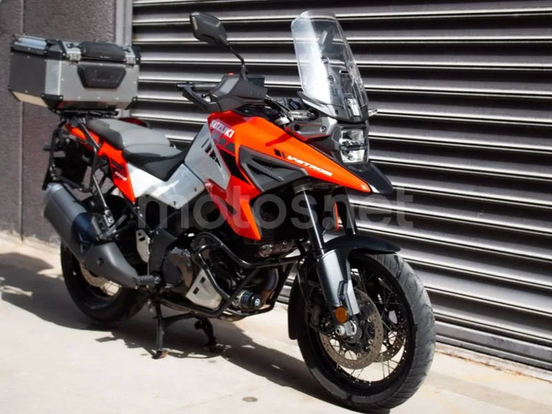 Suzuki V-Strom 1050 - Vista 20