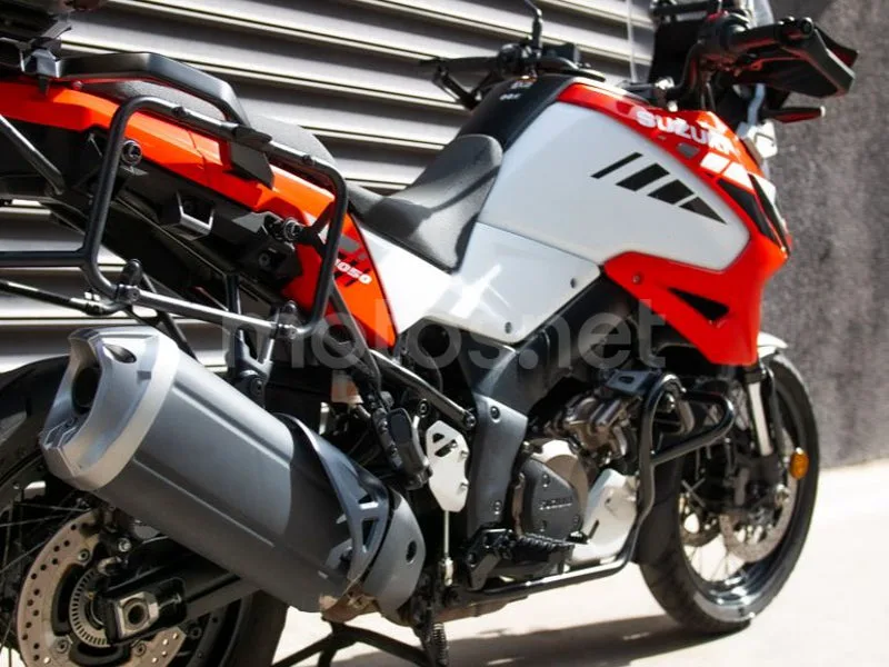 Suzuki V-Strom 1050 - Vista 5
