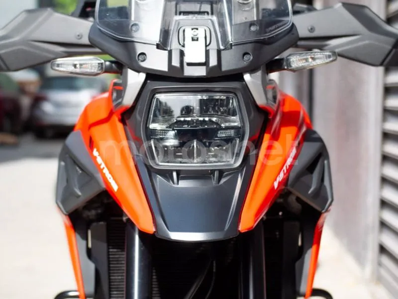 Suzuki V-Strom 1050 - Vista 7